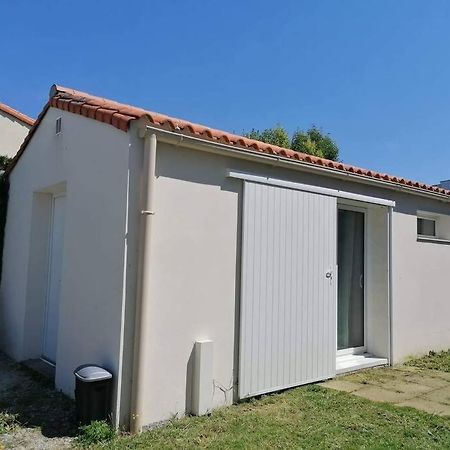 Petit T2 Proche Centre Ville La Roche-sur-Yon Exteriör bild