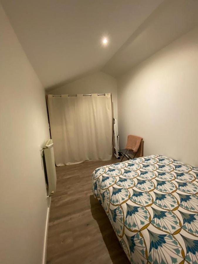 Petit T2 Proche Centre Ville La Roche-sur-Yon Exteriör bild